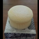100% Hokkaido Milk Cheese Cake, how does it taste?