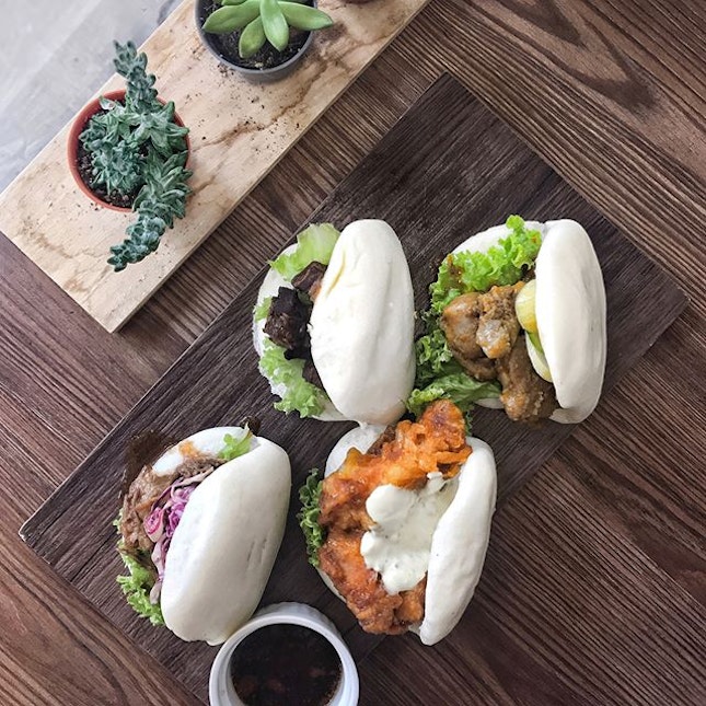 Go as ‘bao’ as you like… but I’m talking about the variety of Kong Bak Bao (traditionally braised pork buns) and not about the fullness.