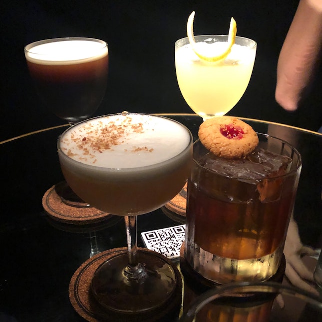 Good Cocktails, Good Vibes