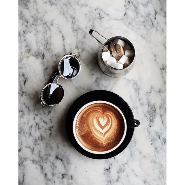 Coffee moments at @pscafe 
#pscafe #explorethehood #exploreeverything #exploresingapore #visitsingapore #yoursingapore #postitfortheaesthetic #flatlay #flatlaythenation #onthetableproject #burpple #exsgcafes #sgcafefood #sgcafe