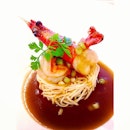 Crispy Noodle with Fresh Prawn in Superior Sauce.