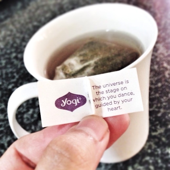 ☕️🍃 #yogi #tea #greentea #blueberry
