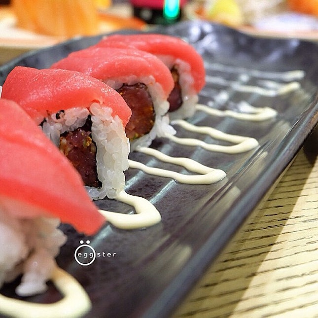 Spicy Maguro Roll #food #foodporn #foodies #foodpics #dinner #instafood #xa2 #meal #traditional #japanese #japan #dish #sushi #sashimi #roll #fish #healthy #cleaneating #red #tuna #burpple
