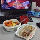 My #popiah is hereee 😭😭😭 Perfect side to my kimchi fried rice & #runningman!!