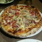La Pizza Pizzeria (披薩利亞義大利餐館)