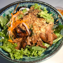 Grilled pork chop with rice Vermicelli