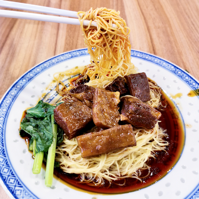 HK Braised Beef Brisket Noodle