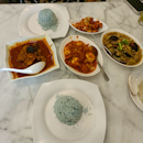 Assorted dishes