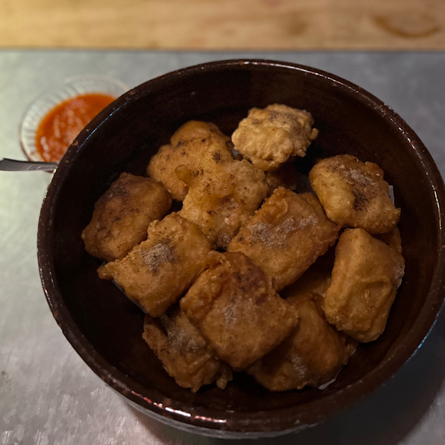 Chicken Nuggets with Home-made Fermented Sriracha (20 pieces)
