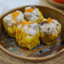 🌟 Steamed Siew Mai w/ Fish Roe ($6)