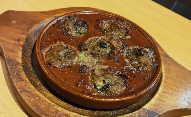 Oven-grilled Escargots