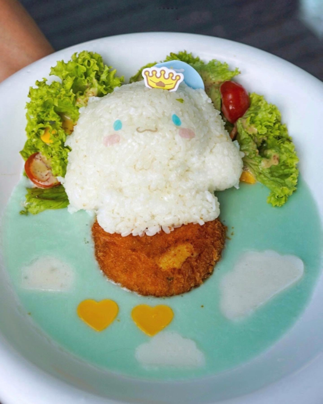 Start tomorrow, Friday, 19 August 2022 Kumoya pop-up café will present Cinnamoroll x Kumoya for limited-time, with special menu crafted by Shirley Wong (Little Miss Bento)and kitchen team at Kumoya.
