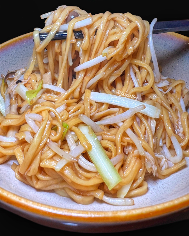 Stewed Ee Fu Noodles