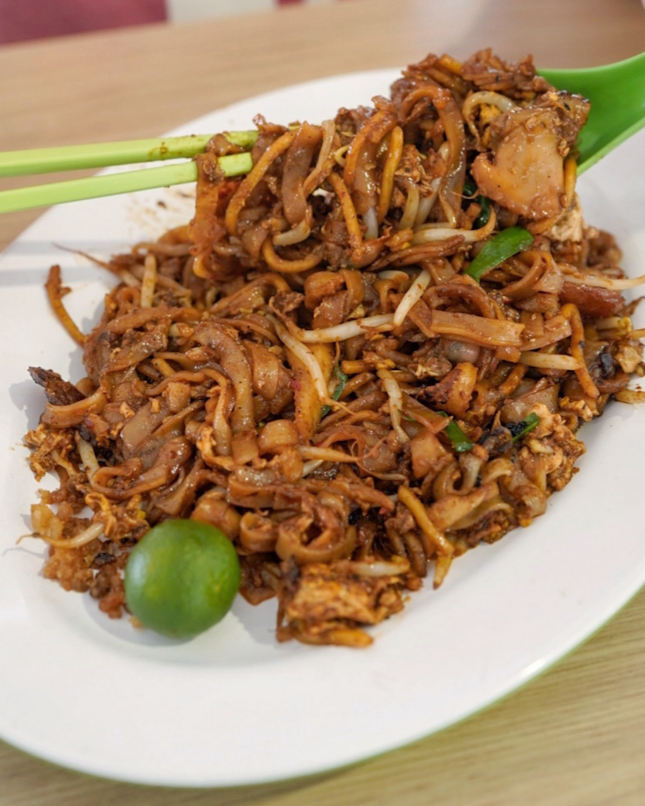 Day night char kway teow.