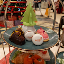 Chocolate Christmas tree and macaroons 