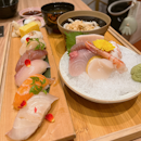 Salmon sashimi lunch set 