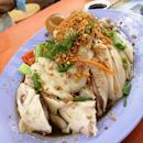 Affordable chicken rice with generous portions and boiled soups! 