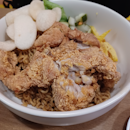 Indomie Goreng w/ Smashed Fried Boneless Chicken ($11.50)
