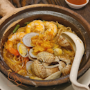 Flavourful Seafood Claypot Hokkien Mee
