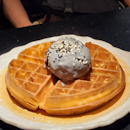 Waffles with Single Scoop