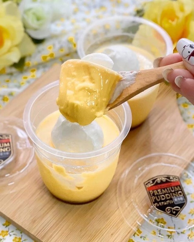 ❤️So in love with this Premium Pudding with 
Fresh Cream and Caramel Sauce from @chateraise.singapore ❤️It’s the first time they are launching this in Singapore and its available every weekend at Chateraise stores🥰
.
