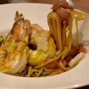 On the roll with hae mee these days when I don't even love prawn mee to begin with - tiger prawn linguine this one!
