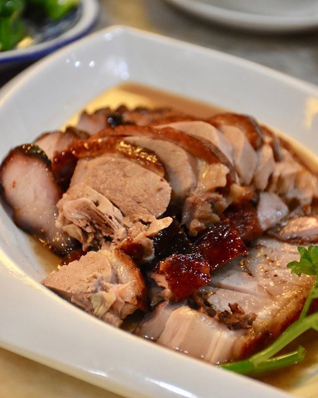 Another herbal roast duck attempted was #mengmengroastedduck and the best find was their noodles and char siew!