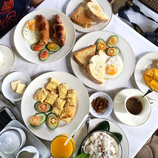 Breakfast and Yoga #mandalaspavilla #boracay #philippines #ig #igsg #iphone5s #instapost #instadaily #instagramsg #instagram_sg #iloveboracay #augustphotoaday #foodgasm #foodporn #foodgraphy #foodpost #foodhappiness #shot