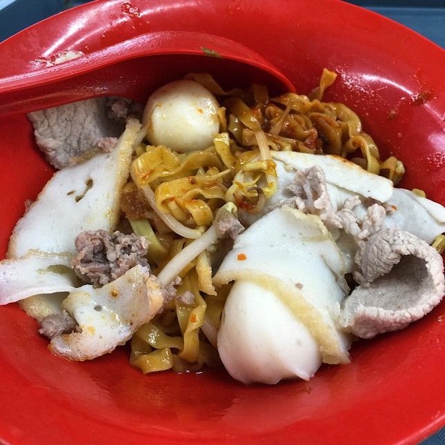 Good Morning with a rare bowl of the best Mee Pok ( this side of the East) for breakfast.