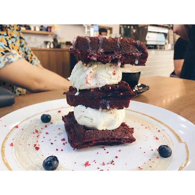 Leaning tower of yummeh #redvelvetwaffles after a dose of adorable German film-ness 👴🏻👧🏼 #headfullofhoney #icecream #sgig #sweettreats #sgcafes #vsco #vscocam #vscogram #vscocollections #vscophile #sgfoodies #foodgasm #sharefood #foodphotography #vscofeature #foodporn #vscofood #vscovibe #vscostyle #vscocomp #vscoaesthetics #vscocamsg #burpple