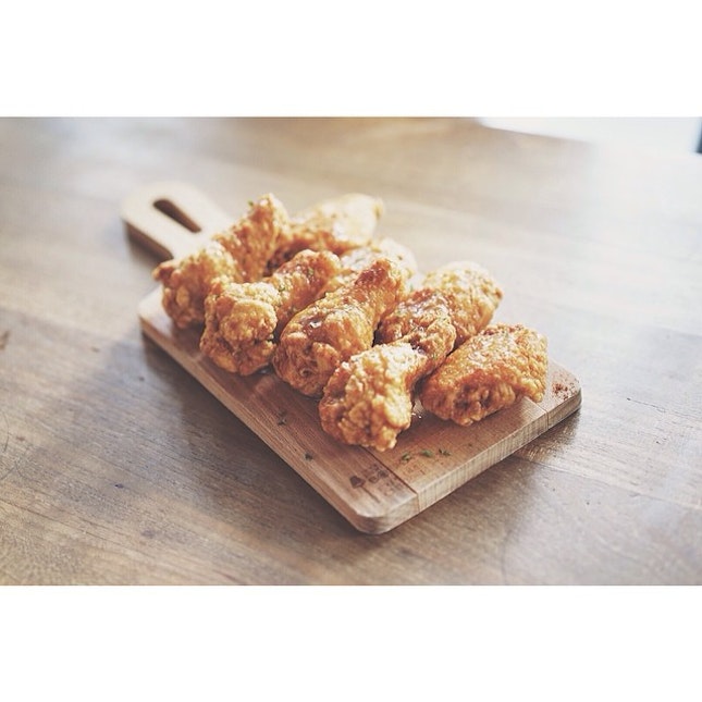 Honey and Paprika Crisply Wings #burpple #cafehoppingsg