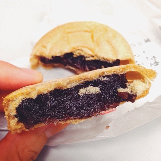 monaka wafer with red bean filling~