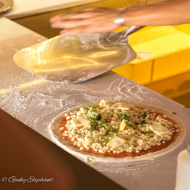 Freshly made, delicious pizzas at #Ricciotti!