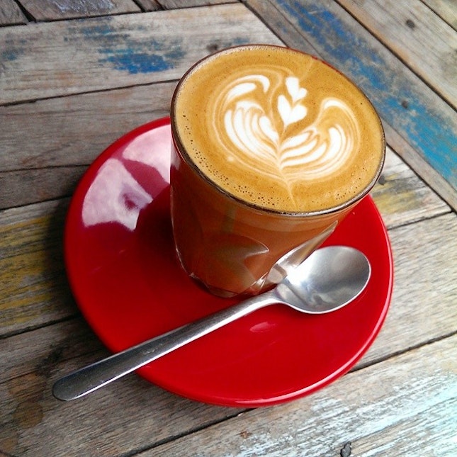 kopi susu atas sikit 
#CADcafe #cafe #latte #lunch #sedap #hajilane #instafood #instadrink #instasg #igers #igsg