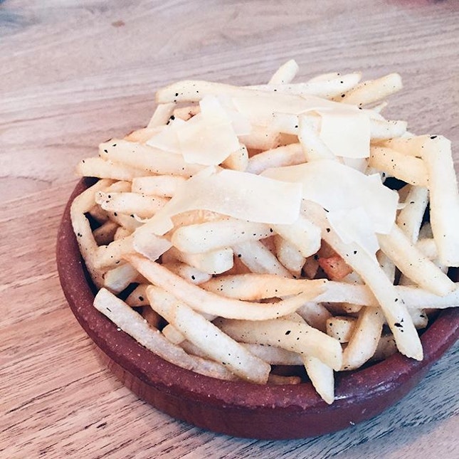 Craving for truffle fries now.