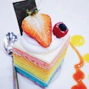 The very first Rainbow Cake that I enjoyed in my life was from MEDZS with @sakura2990 ♡♡ Blog updated btw: www.mitsueki.wordpress.com

#rainbowcake #dessertporn #dessert