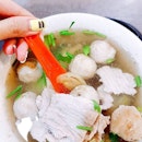 One of my favourite Kopitiam food - 肉头汤 (spine meat soup) with tofu and preserved vegetables.