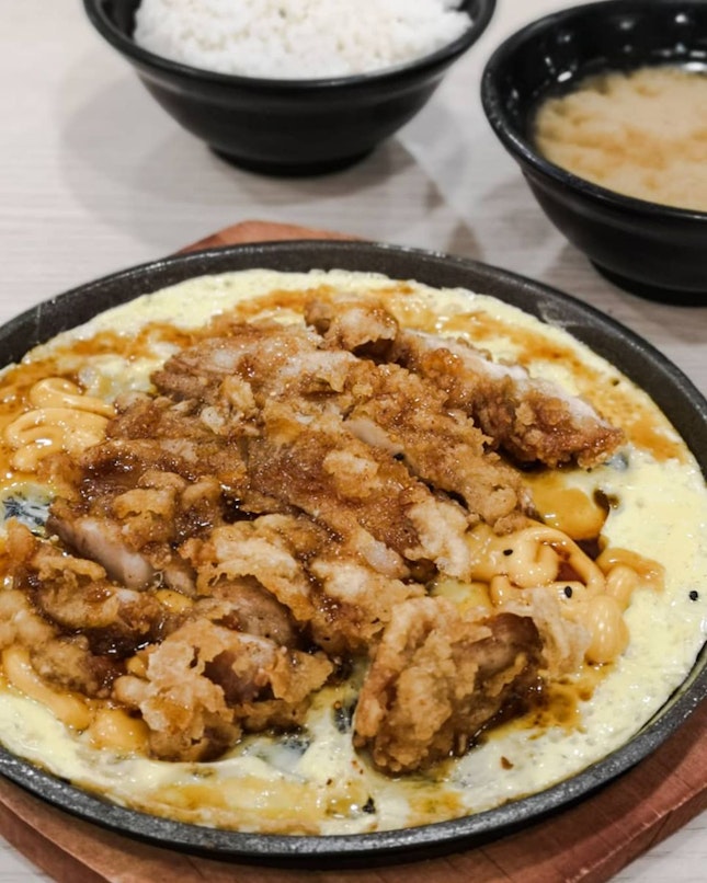 Hotplate Teriyaki Chicken with Cheese Omelette