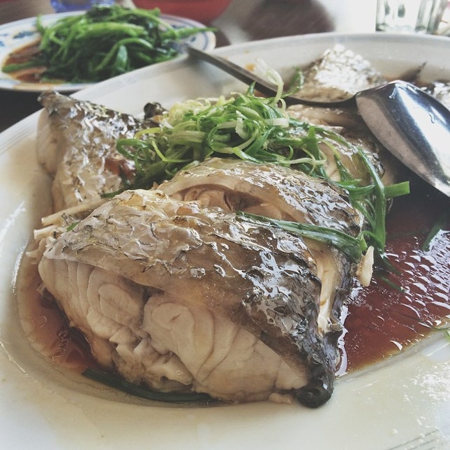 Steamed Fish Tail 🐋 by ThumbsForFood 👍 | Burpple