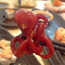 #FearFactor #BabyOctopus 🐙 #sushi #sushitei 🍣🍙