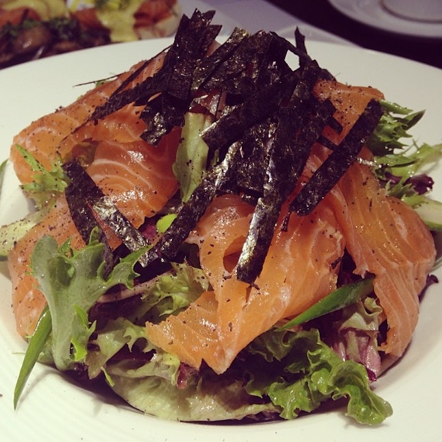 Cured salmon asian style salad with edamame beans, soba and a light soy dressing.