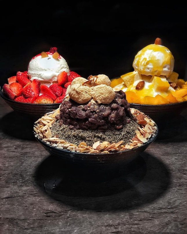 Torn between the 3 premium bingsu- Black Sesame, Strawberry and Mango ($20.20 each), how about ordering all 3?