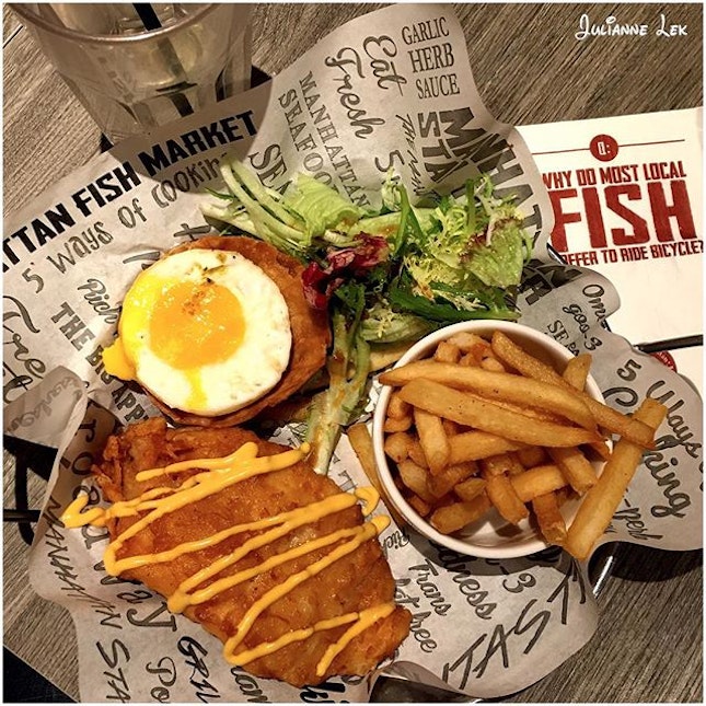 Fishie fishie fishie @ Manhattan The Fish Market  Feeling adventurous and tried the fishy chicky bang bang.