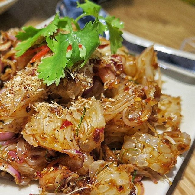 Refreshing Pomelo with prawn Salad from @chathaisg

#igsg #sgig #sgfood #instasg #foodpics #foodporn #instafood #foodies #foodgasm #foodstagram  #yummy #iglikes  #foodblogger #sgfoodie #openrice #hungrygowhere #igfood #sgfoodies #eatoutsg @eatdreamlove  #Singapore #sgfoodblogger #sgcafe #igsingapore  #delicious #chathai #burrple #thaifood #Salad #pomelosalad #prawn