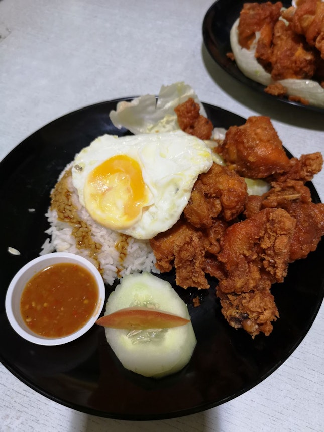 Ha Cheong Gai Fried Chicken Rice