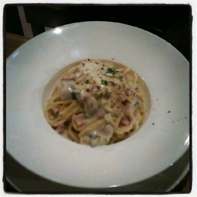 Large plate #carbonara for HAPPY FRIDAY TEA