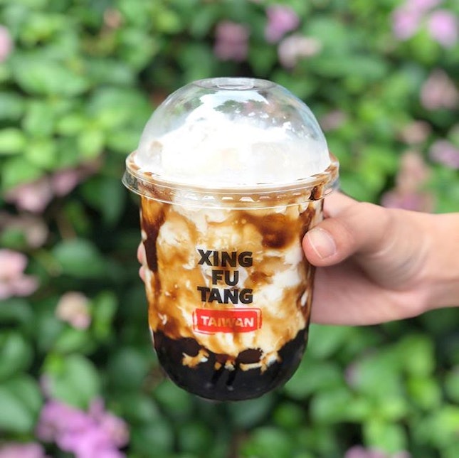 Xing Fu Tang, another popular brown sugar milk tea brand from Taiwan with over 60 outlets domestically and 30 overseas has made its way to Singapore in the form of a pop-up stall at Takashimaya’s Food Fiesta, ongoing till 16th June 2019.