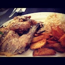Nandos for lunch! Suuuuuper cheap! Hehe