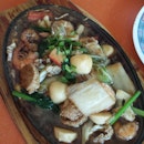 #lunch #chickenrice #seafood #teppan #hotplate #tofu #eggs #beancurd #yummy #delicious #singapore #sgfood #food #foodie #foodpic #foodshare #foodstagram #foodlover #instafood #ilovefood #burpple #icapturefood #foodblogger #foodgloriousfood #foodporn #throwback #nofilter