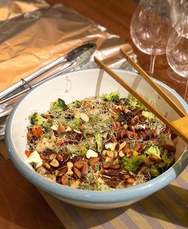 Contributed this salad for potluck : broccoli and alfalfa with herbed chicken breast, mozzarella balls, capsicum, homemade bacon dust and toasted almonds (whole and flakes).